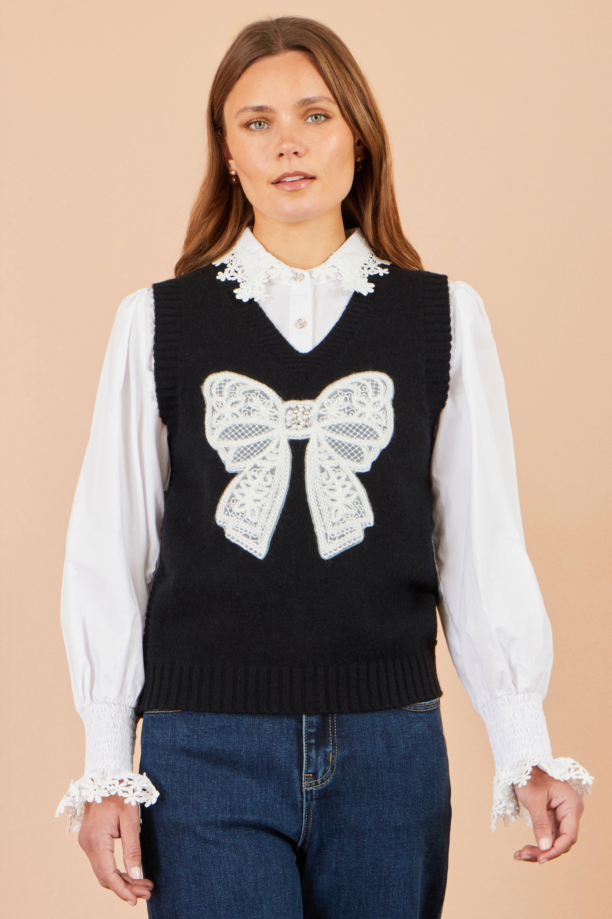 Yumi Black Lace Bow Knitted Pullover