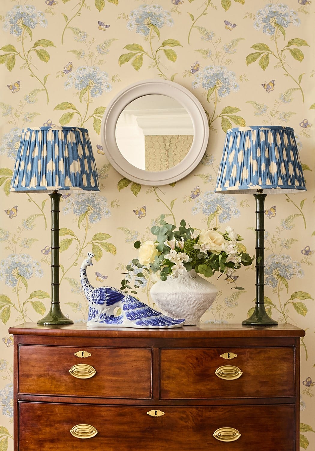Antoinette Feathered Delft Peacock