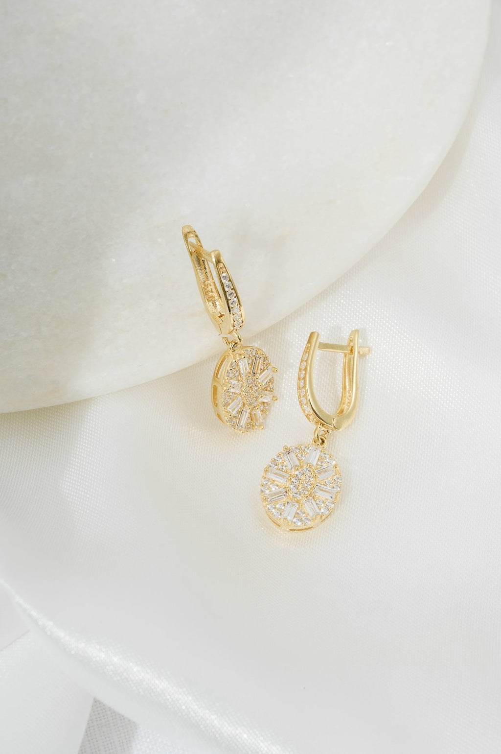Uptown Oval Drop Earrings: Gold