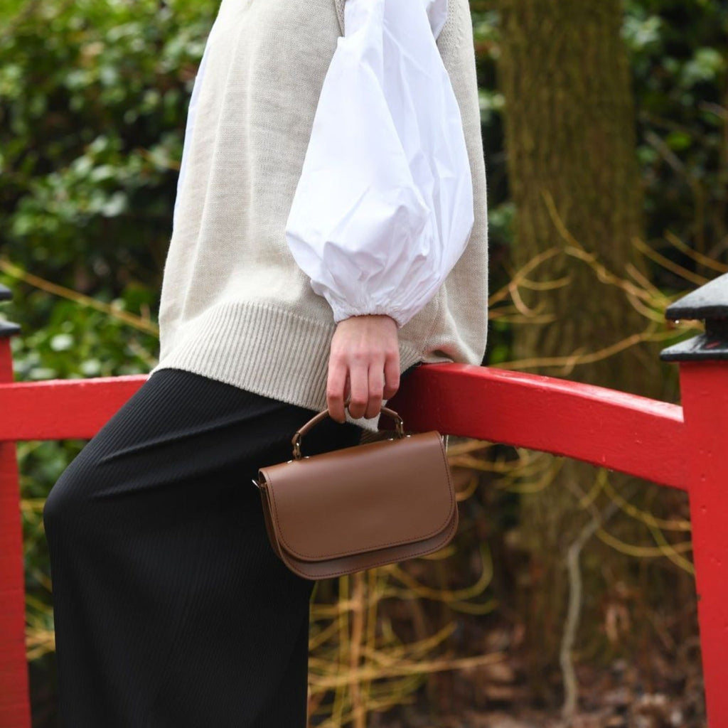 Aura Handmade Leather Bag - Chestnut