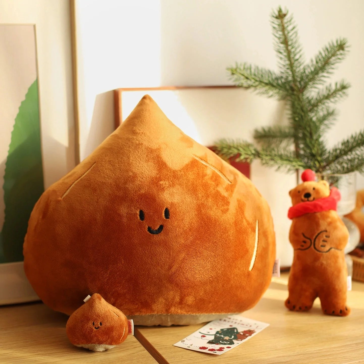 Daily White | Chestnut Plush Pillow