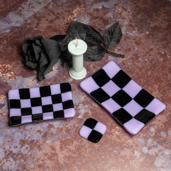 Glass Tray – Handmade Chequered Design for Keys & Jewellery by David Perry Glass & Ceramics (15x8cm-chequered-dual-coloured-medium-tray-bullseye-collection)