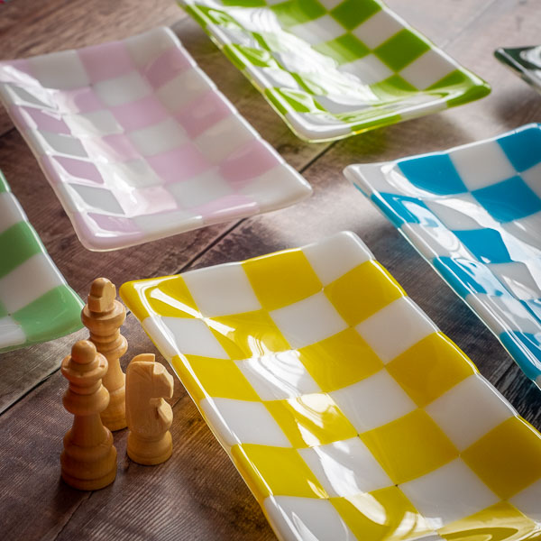 Handmade Glass Tray – Chequered Fused Design by Cornish Artisan by David Perry Glass & Ceramics (21x12cm-chequered-white-colour-large-tray-bullseye-collection)