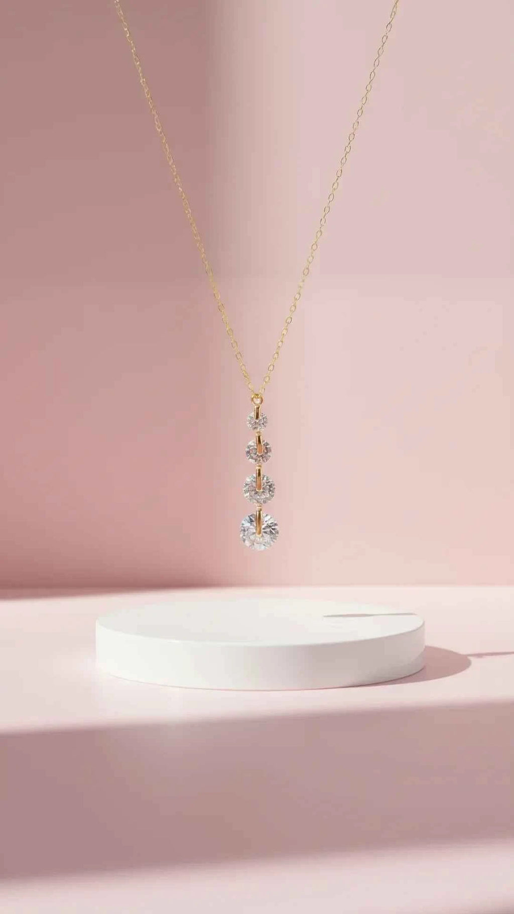 Layered Circular Link Crystal Pendant Necklace