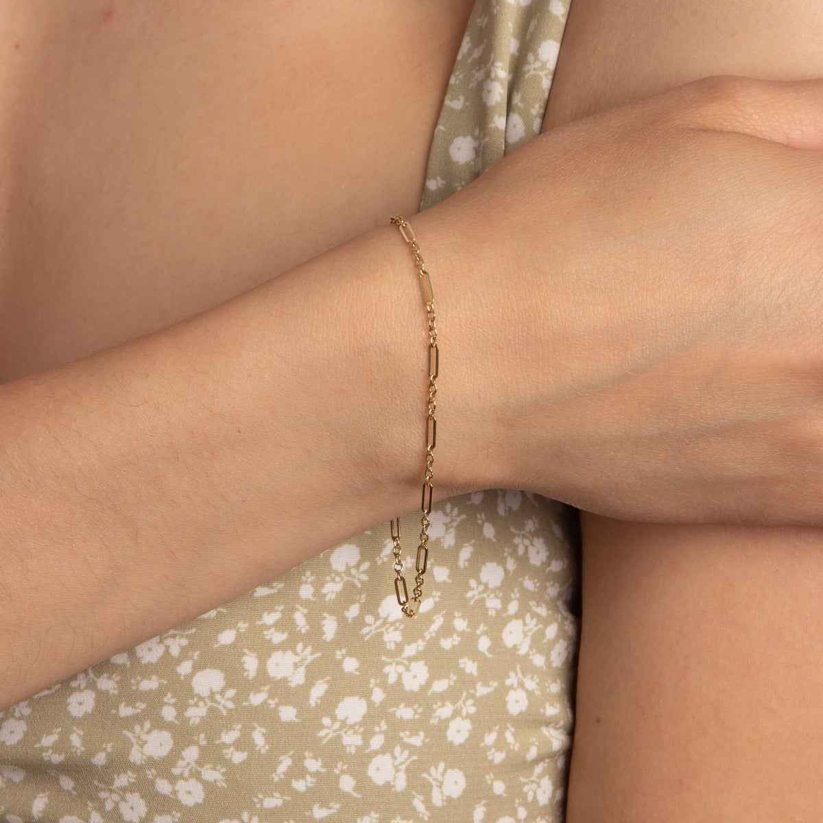 Elements Gold Mixed Length Link Bracelet