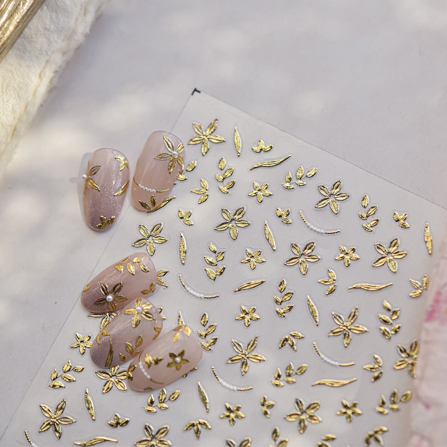 Hello Claws | Gold Blossom Nail Deco Sticker