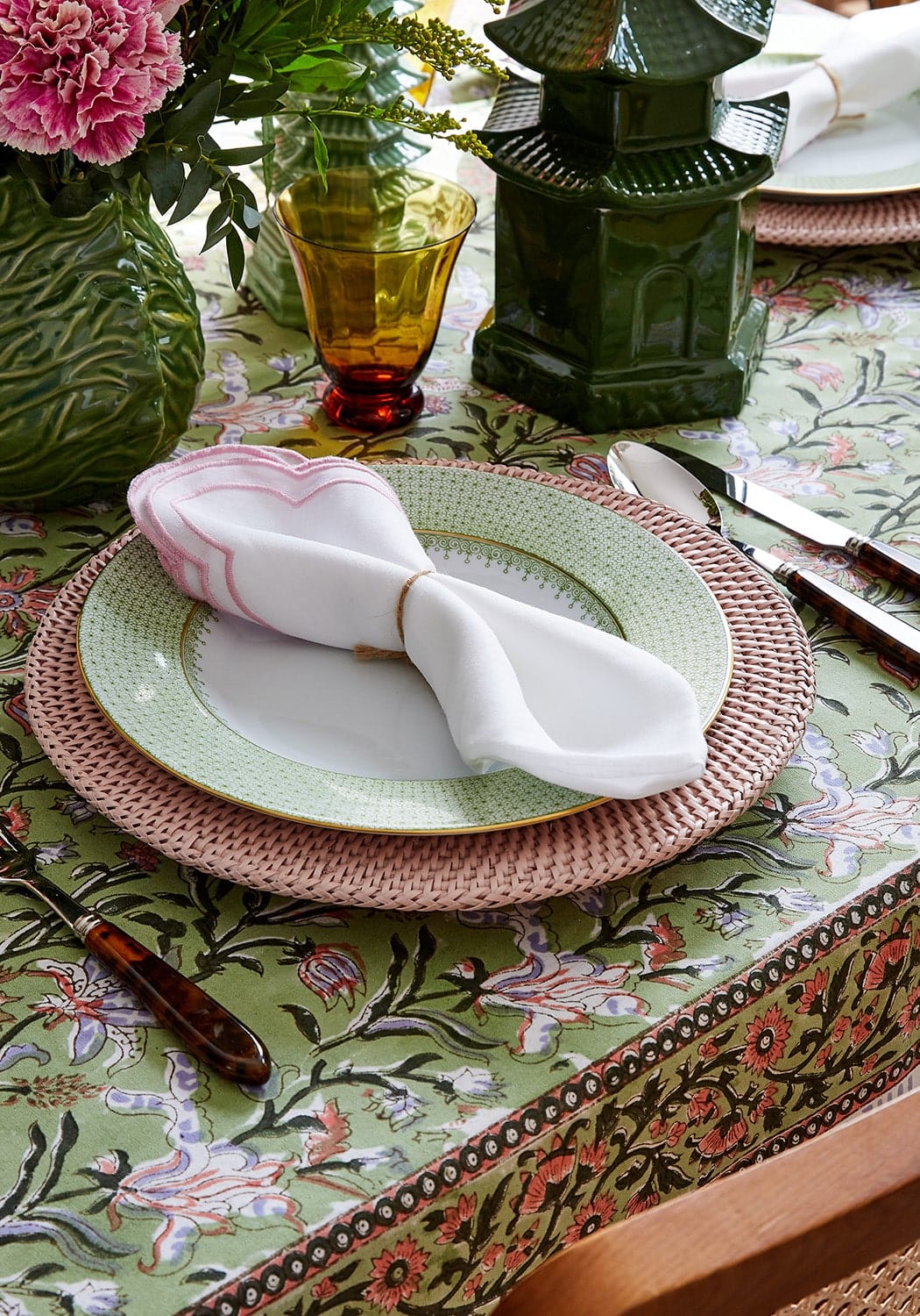 Green Apple Lace Dinner Plates - Set of 4