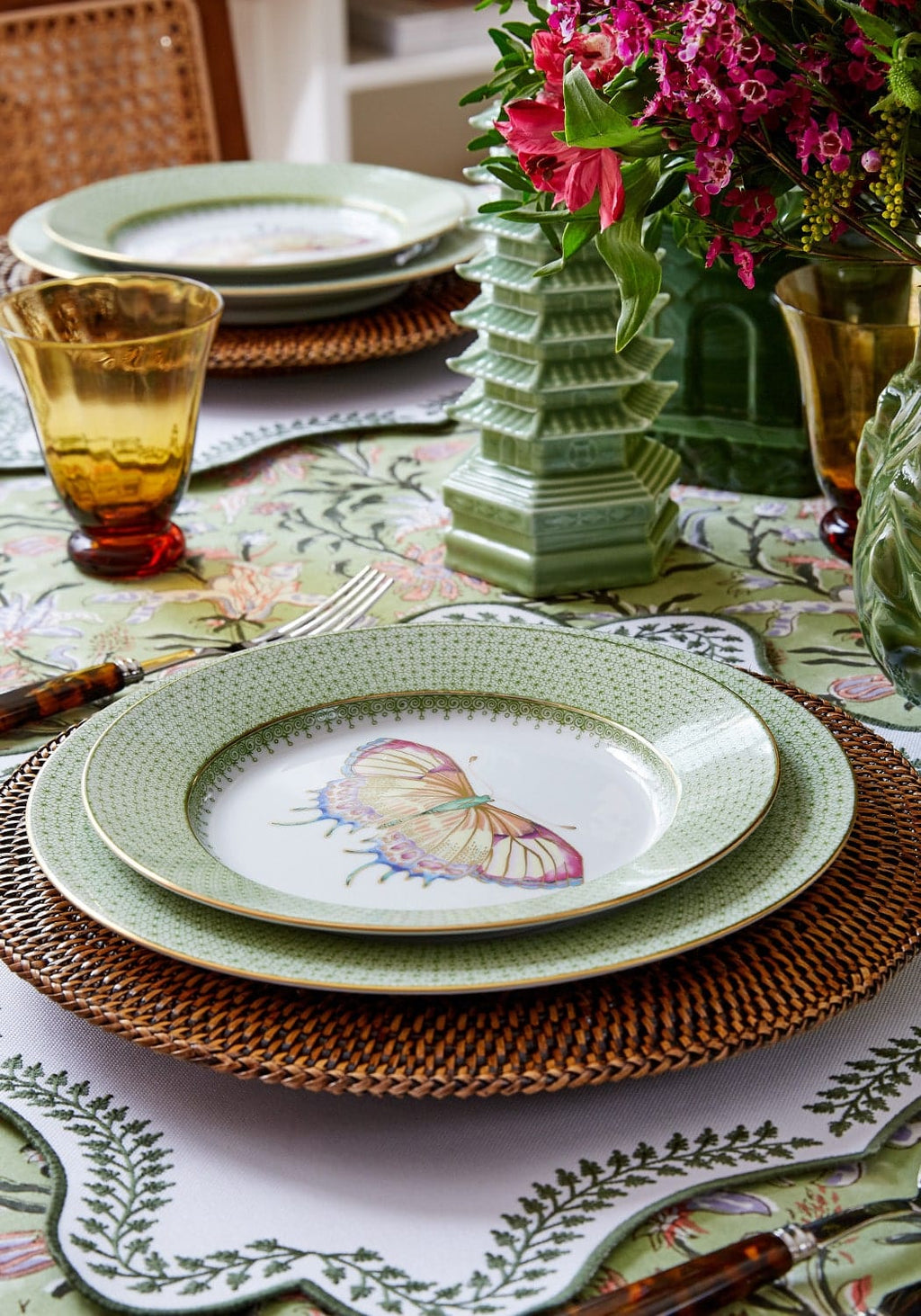 Green Apple Lace Dinner Plates - Set of 4