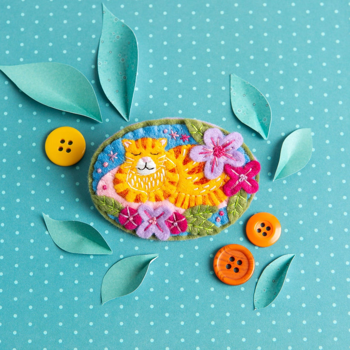 Ginger Cat Felt Craft Brooch Kit for Beginners
