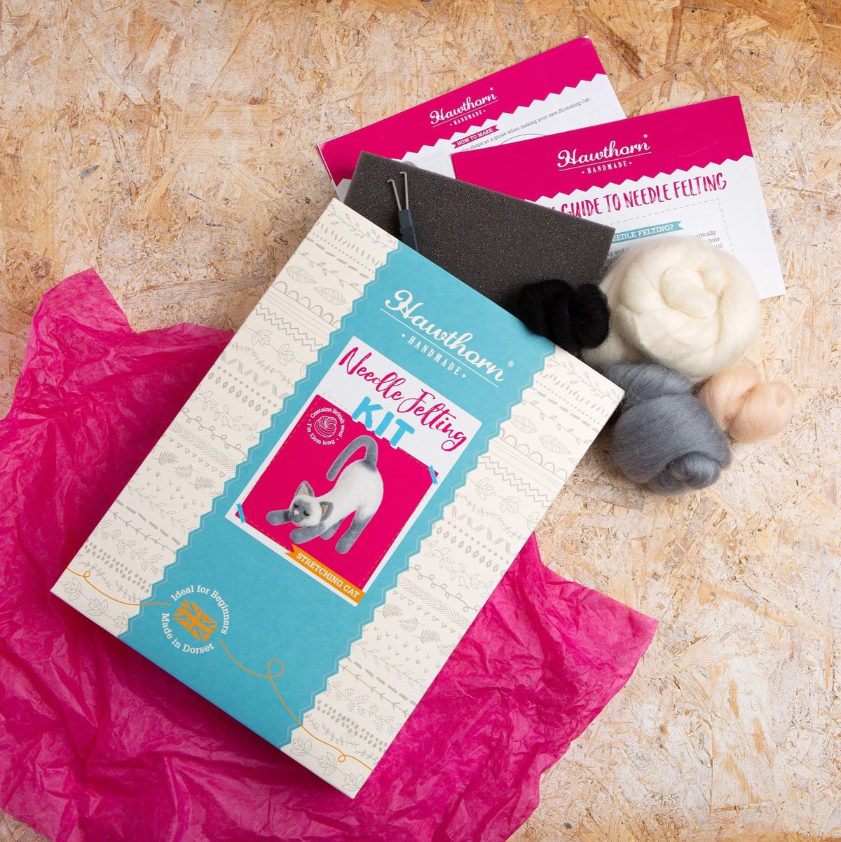 Stretching Cat Needle Felting Kit for Beginners