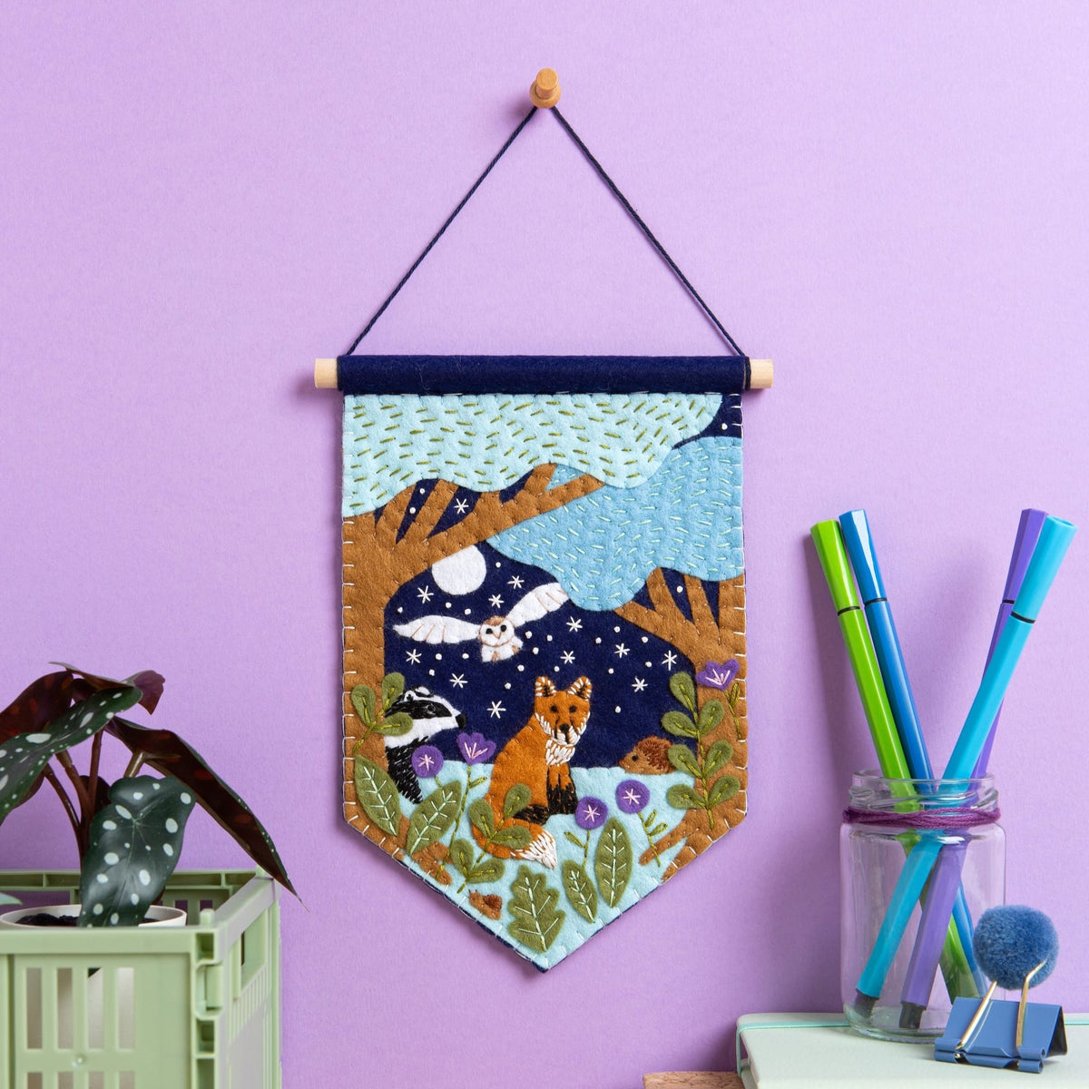Woodland Pennant Felt Craft Kit for Beginners