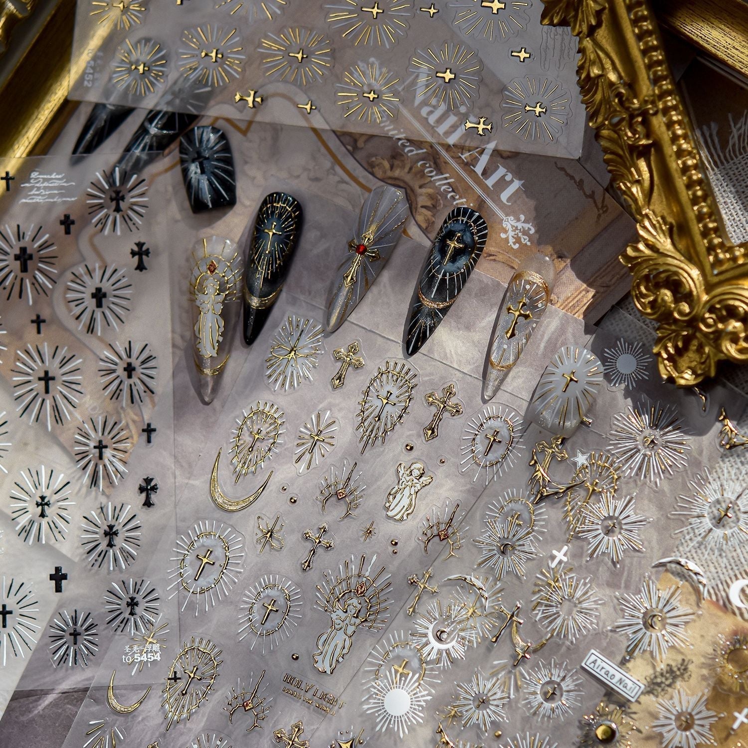 Hello Claws | Holy Light Gold Nail Deco Sticker