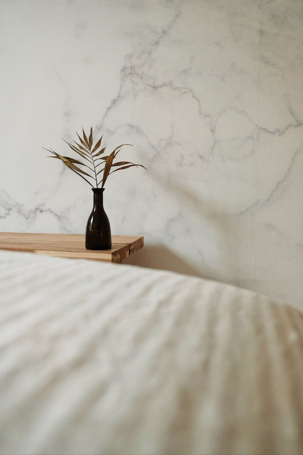 White Marble Removable Wallpaper | Stone Texture Wall Mural – Peel and Stick Wallpaper | Self Adhesive Marble Pattern Mural | Wall murals