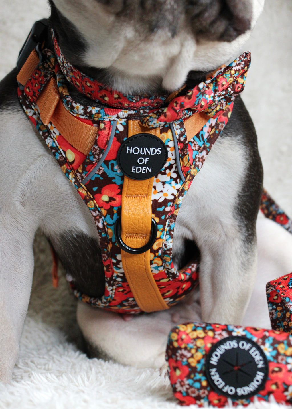 Retro Bloom Design Poop Bag Holder