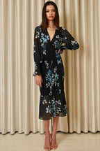 Yumi Urban Touch Navy Floral Print Bodycon Style Long Sleeve Dress