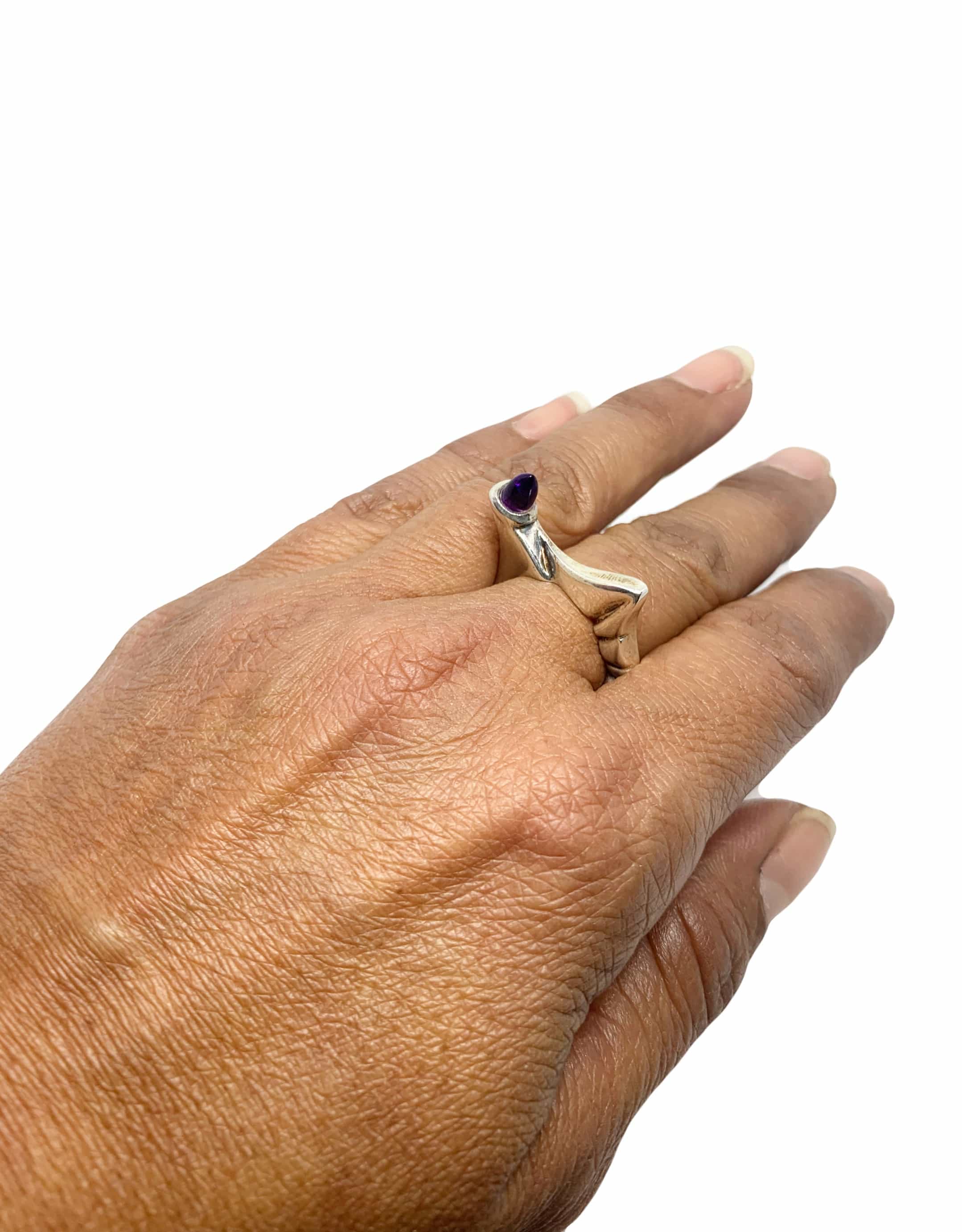 Pyramid Ring – Sterling Silver 925 with Garnet or Amethyst
