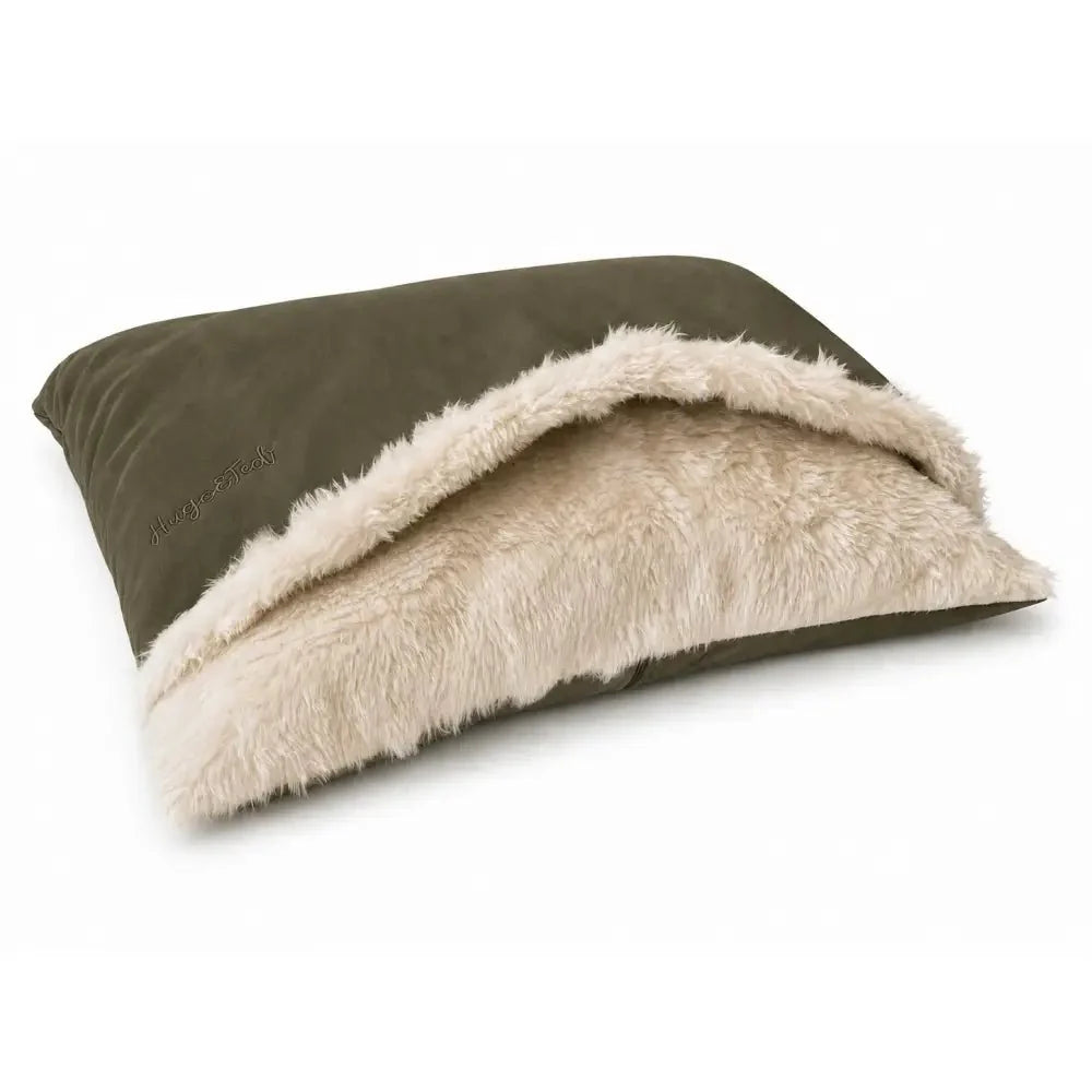 Rainfleece Personalised Waterproof Dog Den Bed
