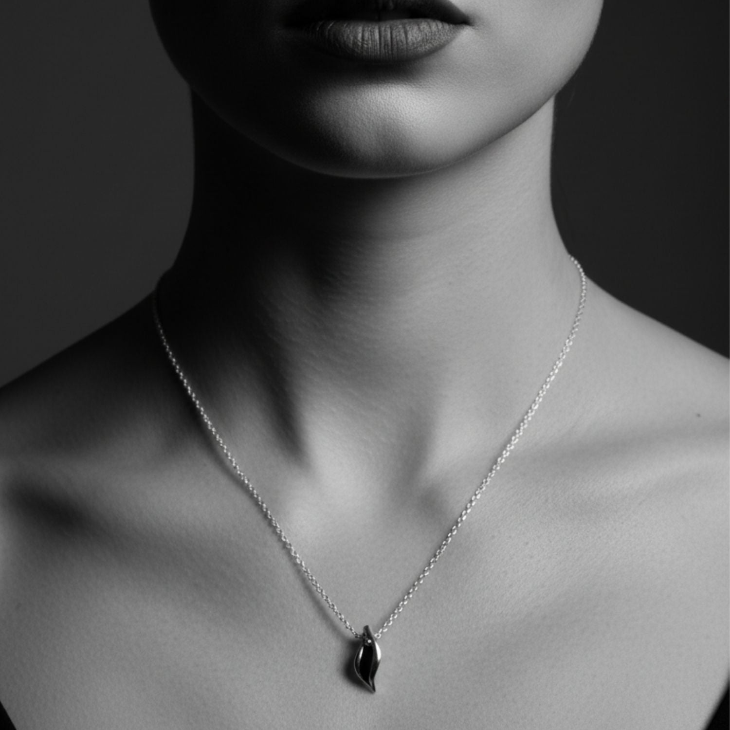Erotika Necklace – Sterling Silver 925 with 18ct Gold Accent