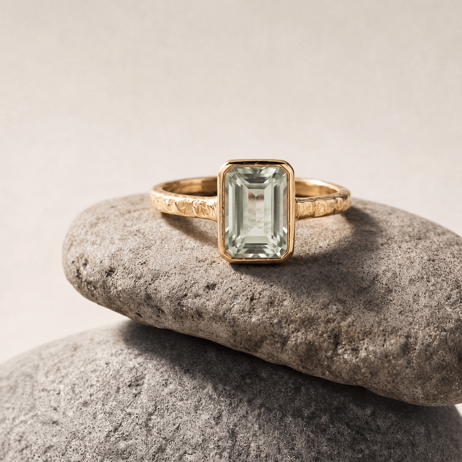 Tidewashed Green Quartz Ring - Octagonal Gemstone & Hammered Band