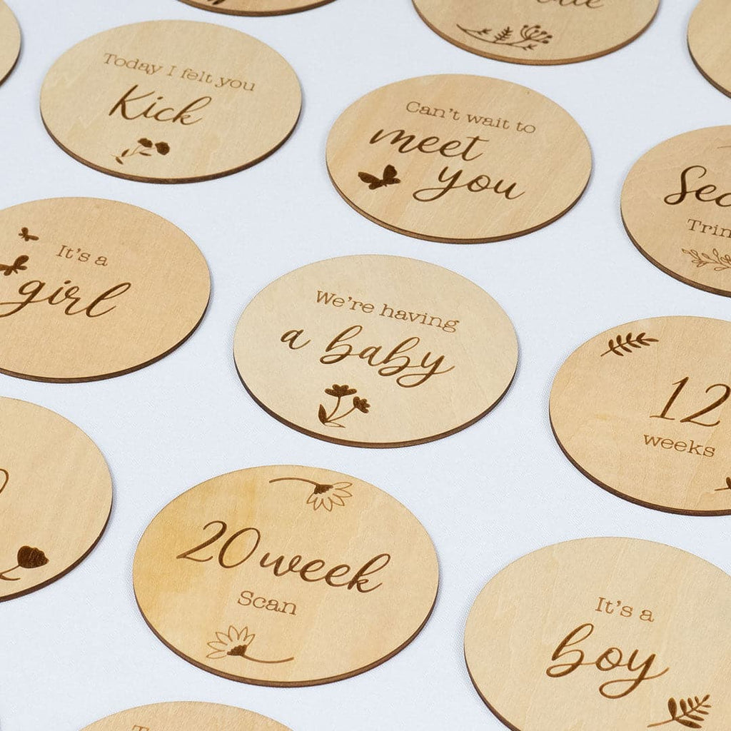 Wooden Pregnancy Milestone Disc Set